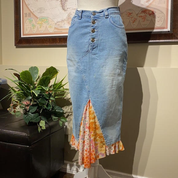 Vintage MISS LOVER skirt - Picture 4 of 17